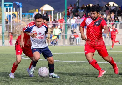 Huracán vuelve a levantar el título Huracán vuelve a levantar el título