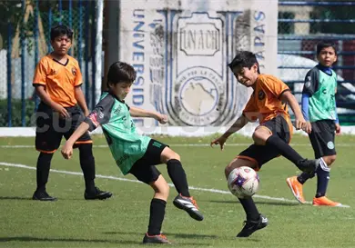 León Filial manda en el grupo B León Filial manda en el grupo B