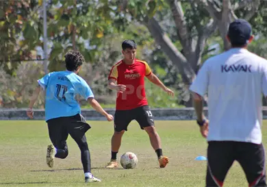 Pavones se estrena en la segunda vuelta Pavones se estrena en la segunda vuelta