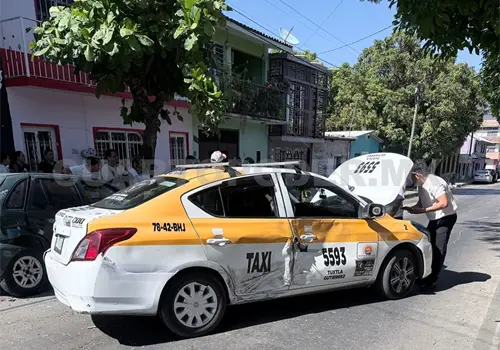 Carambola en el barrio Tzocotumbak; un herido