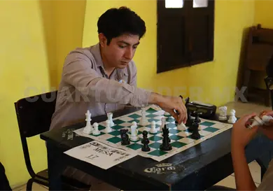 Parachico Pensante conquista el tablero