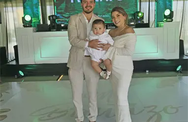 El pequeño Renato fue bautizado