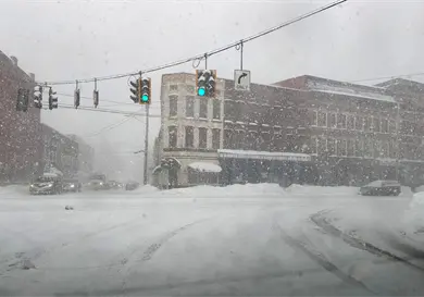 Tormenta invernal no amaina; van 30 muertes