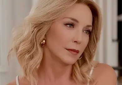 Laura Flores impacta con nuevo look Laura Flores impacta con nuevo look