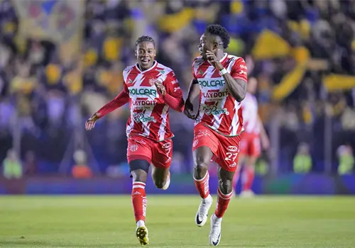 América y Chivas afrontan distintos panoramas