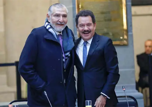 Mier asume liderazgo de senadores de Morena