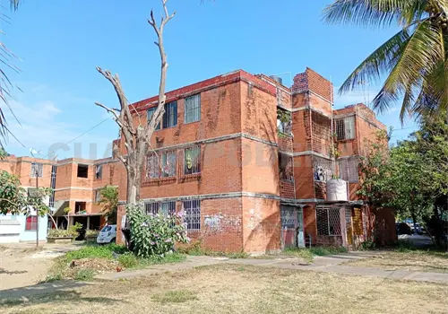 Señalan a migrantes por invasión de condominios