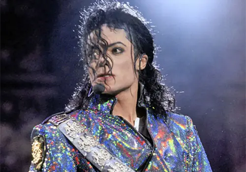 Michael Jackson al estrado