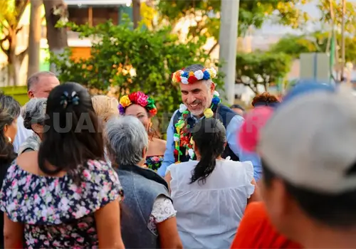 Transforman barranco en una calle digna en San Pedro