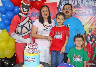 Leandro y su fiesta número 8