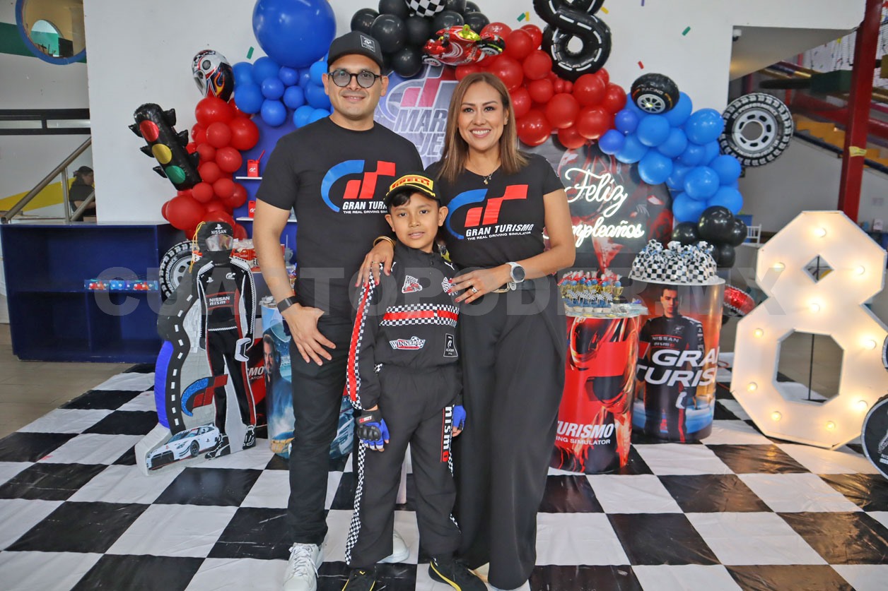 Mario Jesé cumple 8 años