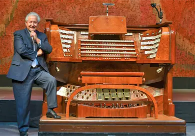 Presentan Órgano Monumental con gala