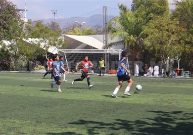 Colegio La Paz impone condiciones Colegio La Paz impone condiciones