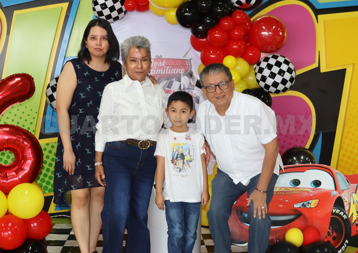 ¡José Maximiliano acelera a los 6!