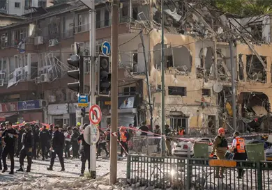 Trump exige rendición incondicional de Irán