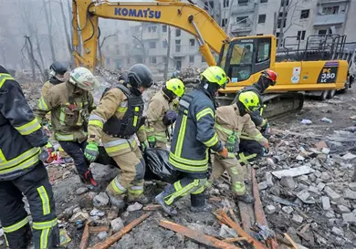 Impacta misil ruso en Járkiv, Ucrania