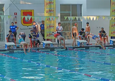 Festejan en grande en el parque del Oriente Festejan en grande en el parque del Oriente