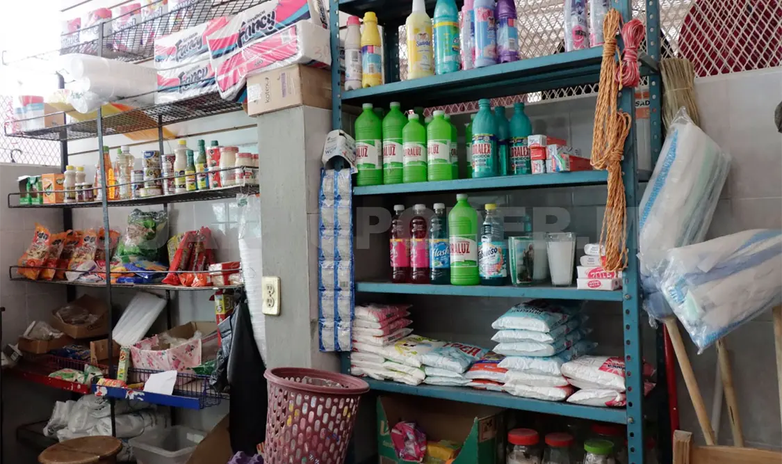 Las personas deben planear bien sus gastos de la semana para hacer rendir el dinero. Diego Pérez / CP