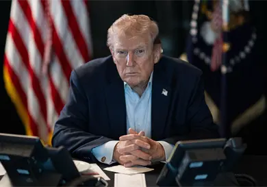 Bajan precios del petróleo tras dichos de Trump