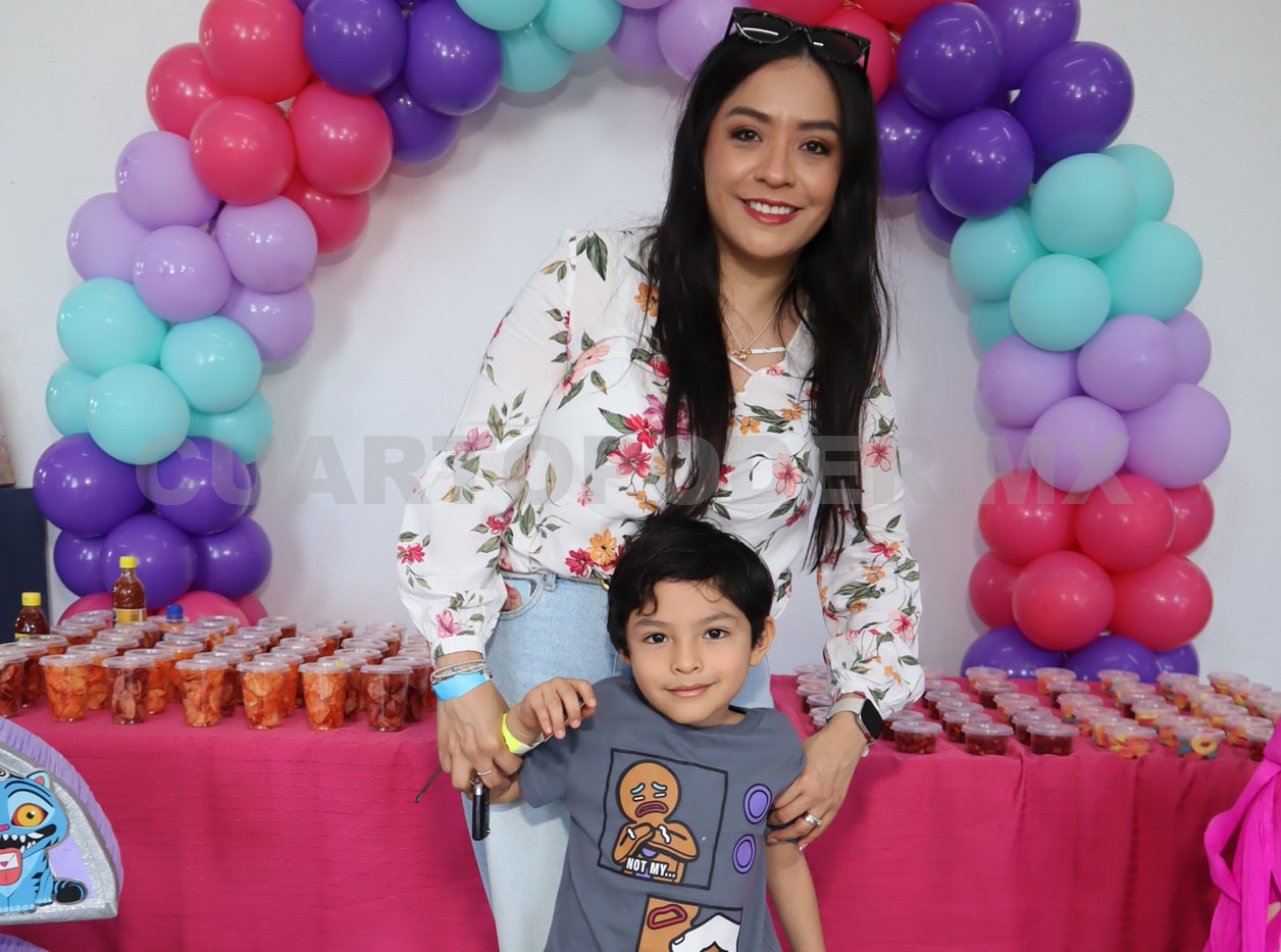 Luisa disfruta sus 6 años