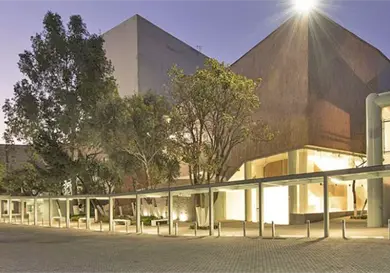 Remodelarán escuelas del INAH