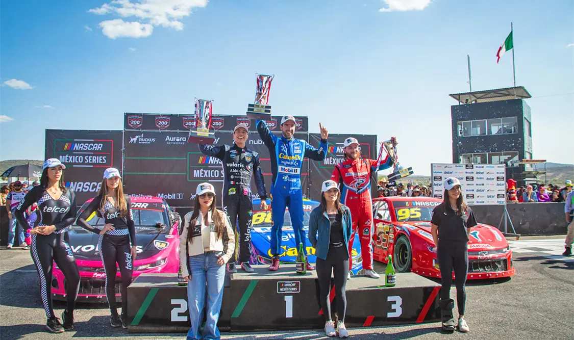 Rubén García Jr. celebra su victoria en la Potosina 200 tras dominar los momentos clave de la carrera. Cortesía