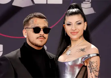 Nodal demanda a Cazzu Nodal demanda a Cazzu