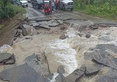 Frente frío causa estragos en diversas zonas