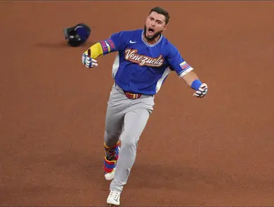 Venezuela derrota a EE. UU. en beisbol Venezuela derrota a EE. UU. en beisbol