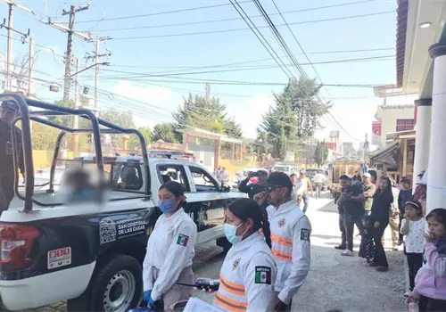 Pelea callejera deja dos heridos