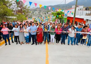 Apertura más de 260 metros de pavimentación