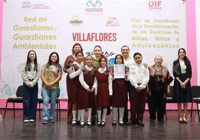 Atestigua alcaldesa toma de protesta