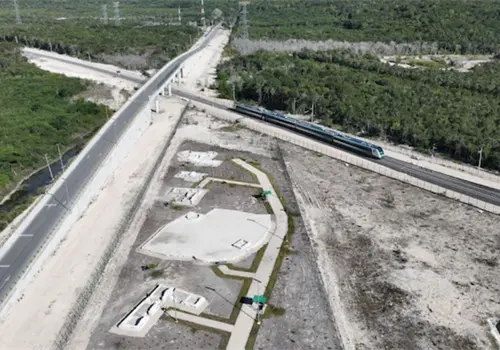 Organiza mesa sobre el Tren Maya