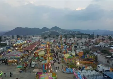 Pavimentarán el parque previo a Feria de la Paz