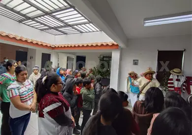 Inauguran exposición de Trajes Ceremoniales