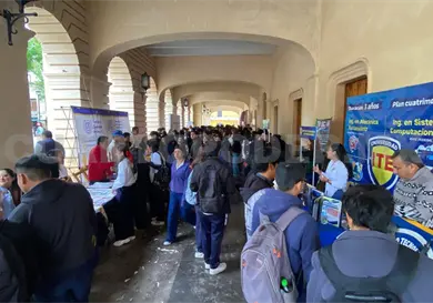 Realizan Feria Profesiográfica