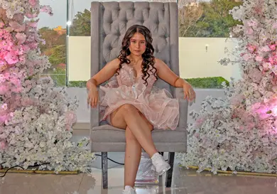 ¡Hermosos XV años!