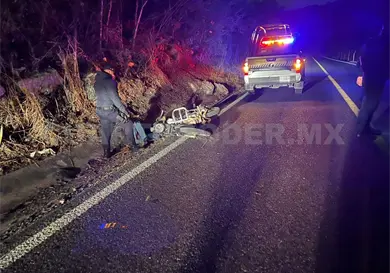 Pierde el control de su moto en tramo a Tzimol Pierde el control de su moto en tramo a Tzimol