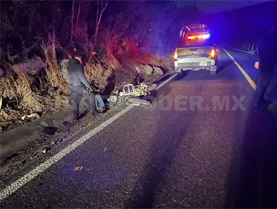 Pierde el control de su moto en tramo a Tzimol Pierde el control de su moto en tramo a Tzimol