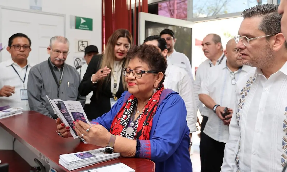 Servir a la gente regresará la confianza en las autoridades, sostuvo la fiscal. Cortesía