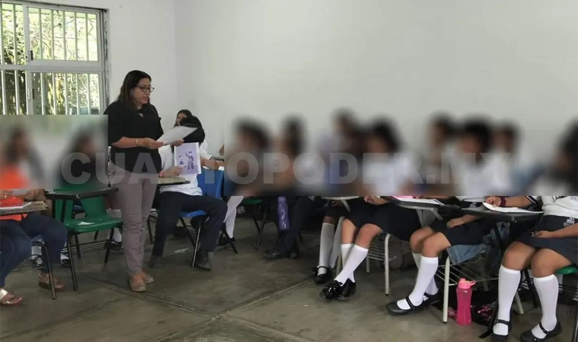 La maestra ha laborado 29 años en el sistema Cobach. Ramón García / CP