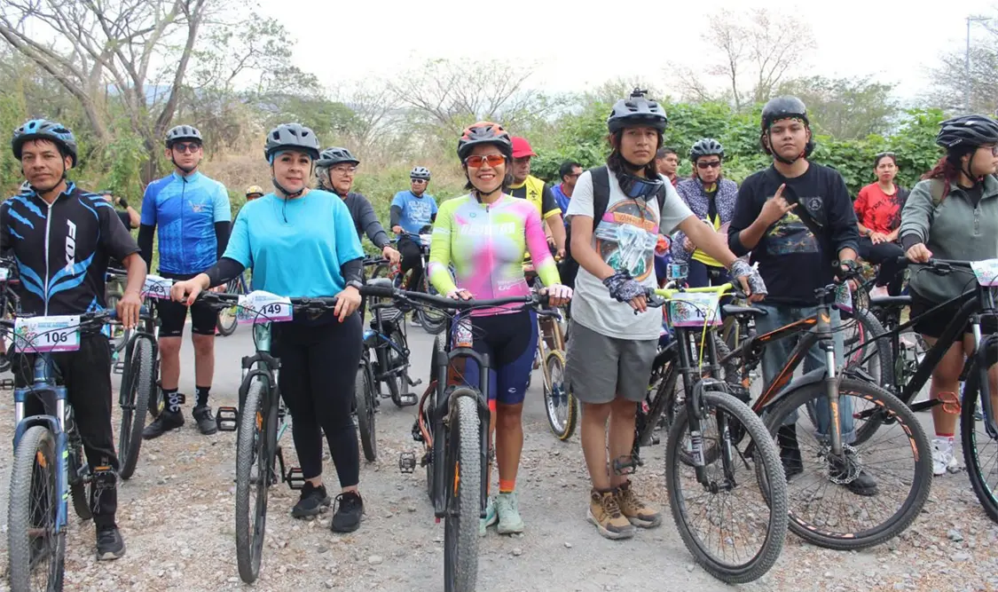 Ciclistas de todas las edades participaron en la rodada recreativa en el parque Joyyo Mayu. Cortesía