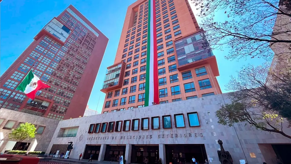 Cesaron, por presuntos vínculos con cartel, a Martín Camarena de Obeso como cónsul honorario de Filipinas. Cortesía