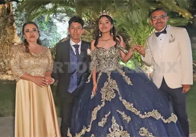 Erick y Estefania cumplen 15 años