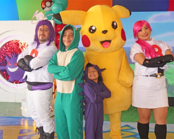 Memo y Max celebran con Pokémon Memo y Max celebran con Pokémon