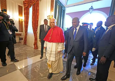 Papa no tiene intención de debatir con Trump