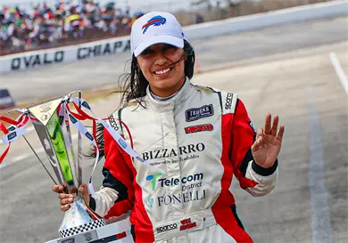 Valeria Aranda, firme en pelea por el liderato