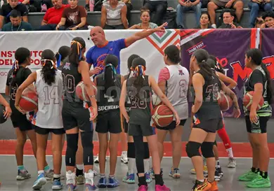 Clínica Internacional fortalece la formación