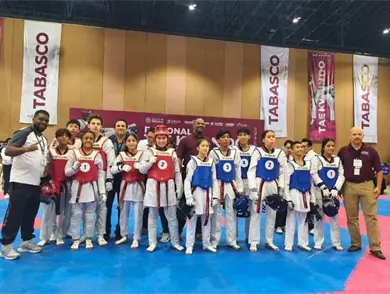 Adech domina la eliminatoria regional