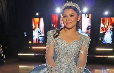 Danna Romina celebra con fiesta romántica